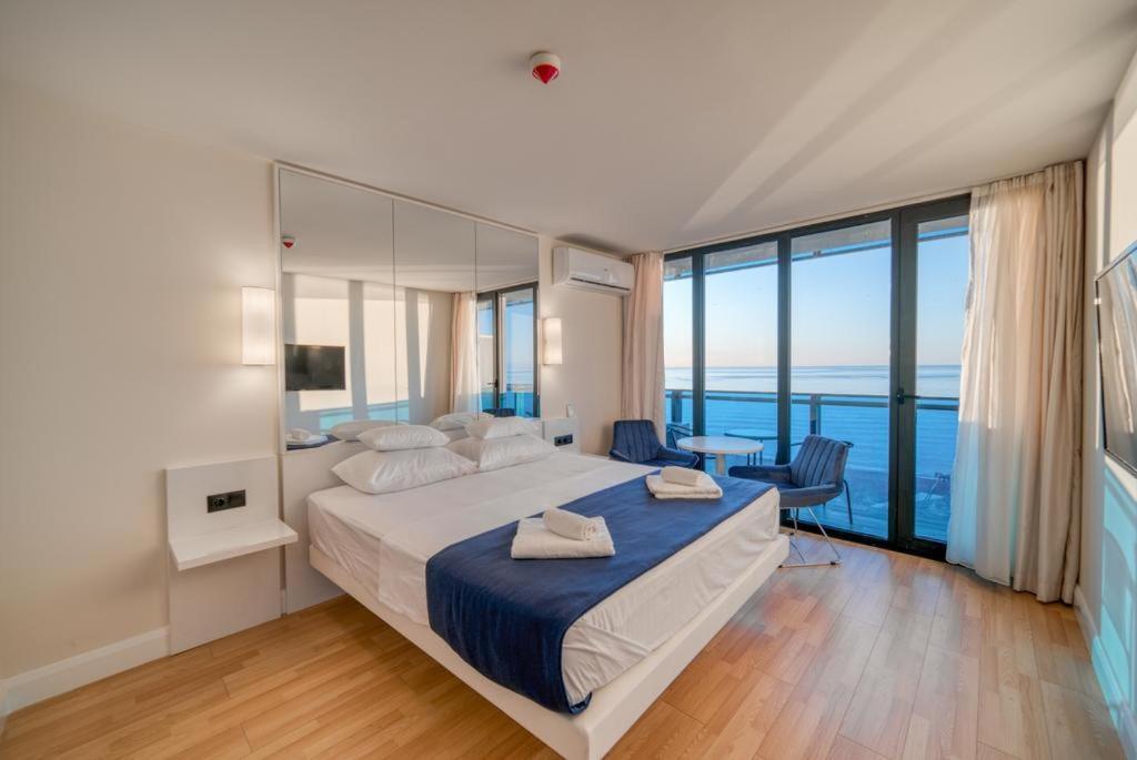 Orbi Hotel 바투미 외부 사진